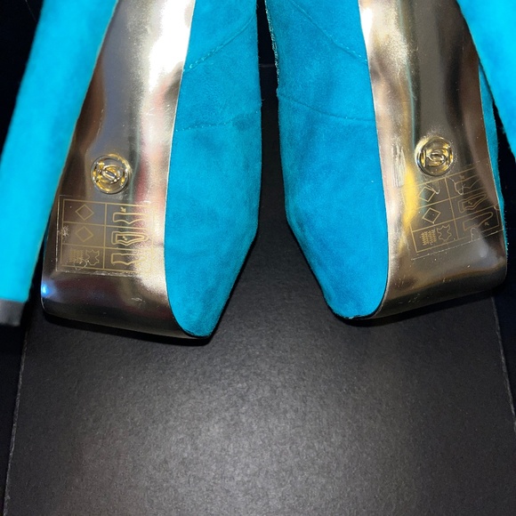 bebe High Heels - Picture 4 of 6